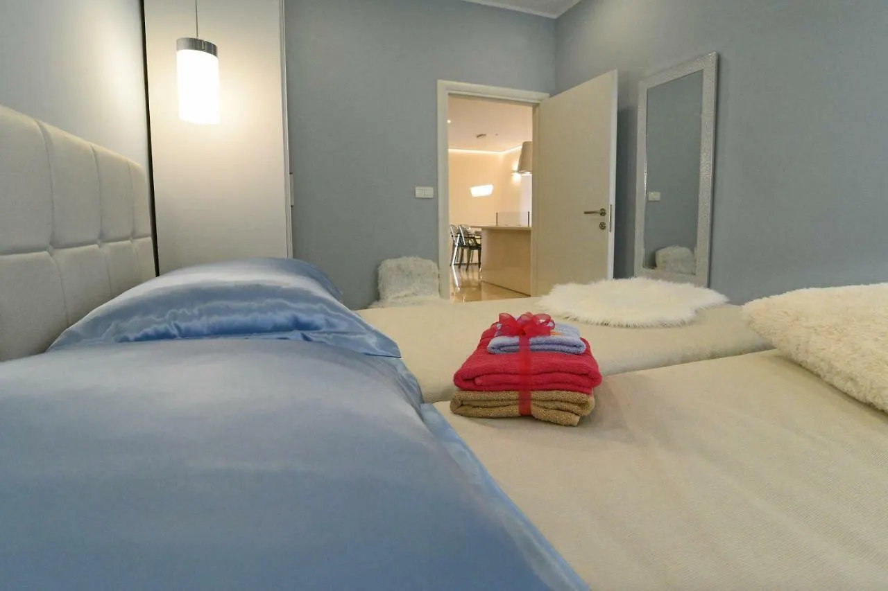Holiday Home Villa Maggie Pula 0*,