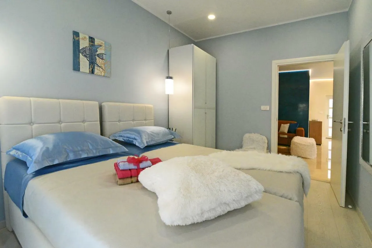 Holiday Home Villa Maggie Pula Croacia