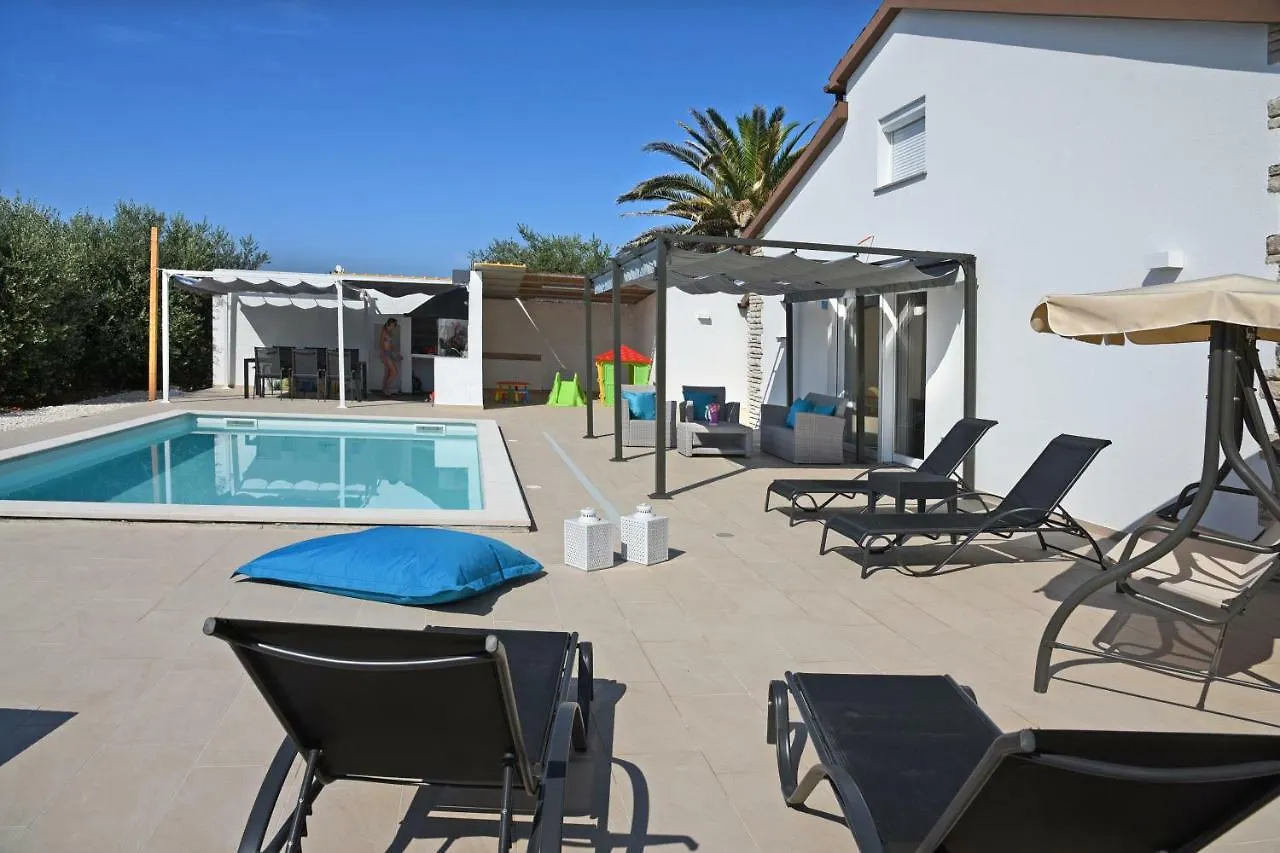 Holiday Home Villa Maggie Pula